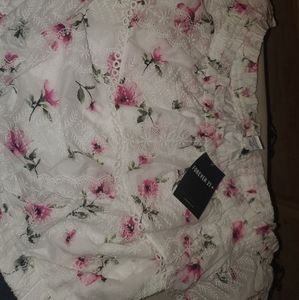 **sold**Floral cropped top
